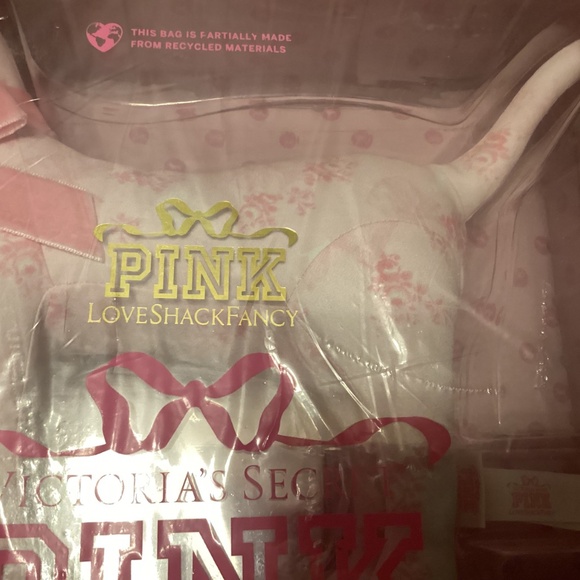 PINK Victoria’s Secret Love Shack Fancy dog NEW - Picture 3 of 9